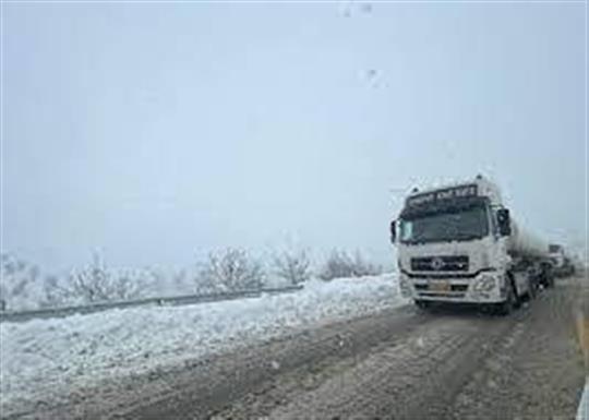 ركورد تحویل سوخت مایع به نیروگاه های كشور شكسته شد / تحویل روزانه 58 میلیون لیتر نفت گاز نیروگاهی در دی ماه جاری