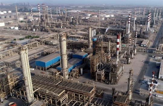پالایش نفت بندرعباس در جمع ۱۰ شركت برتر بورس كالا در نیمه نخست آذرماه ۱۴۰۴