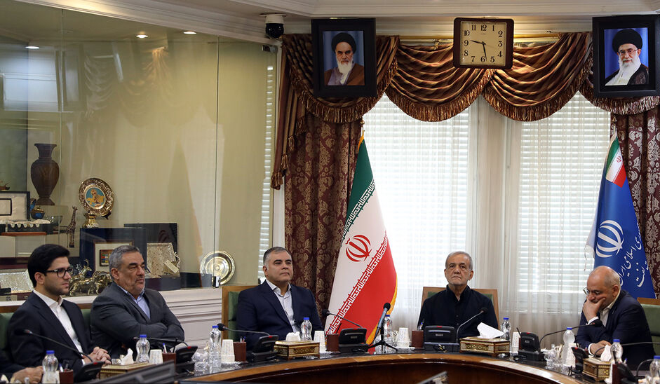 قدردانی رئیس‌جمهور از کارکنان صنعت نفت